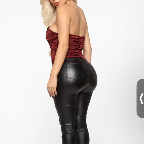 Ruched corset crop top zip up - Picture 2 of 10